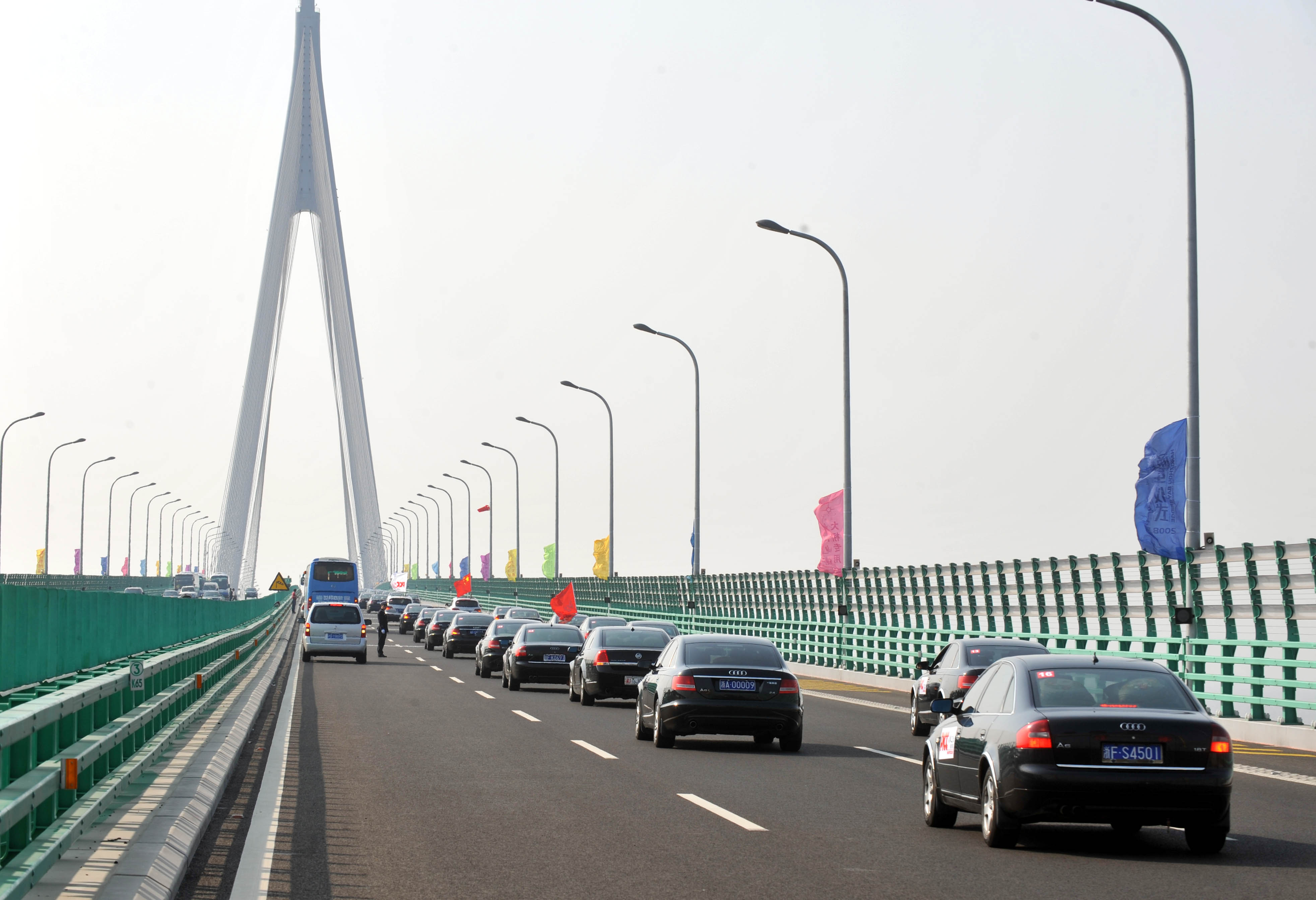 1717633456662969.jpeg 1798494179602837516_720px.gif