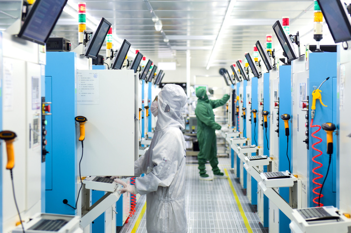 1717633499633216.jpeg 1798494179602837510_720px.jpg