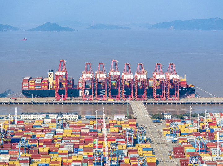 1717633520250621.jpeg 1798494179602837508_720px.jpg